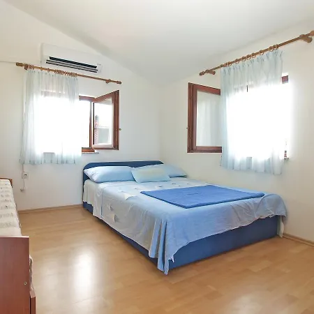 Milan 1665 Apartmán