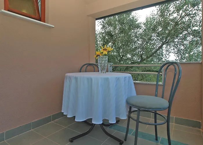 Milan 1665 페로이